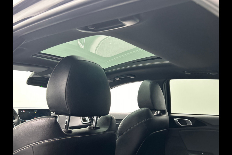 Kia ProCeed 1.4 T-GDI GT-Line | Origineel NL | Panoramadak | Lane-Assist | Carplay | Camera | Keyless | Stoel/Stuur Verwarming |