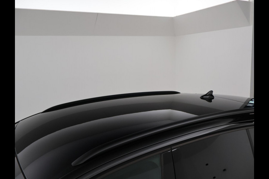 Volkswagen ID.4 LIMITED EDITION 52 kWh + SFEERVERLICHTING | ADAPTIVE CRUISE | CAMERA | STUUR/STOELVERWARMING