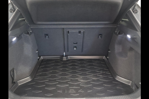 Volkswagen ID.4 LIMITED EDITION 52 kWh + SFEERVERLICHTING | ADAPTIVE CRUISE | CAMERA | STUUR/STOELVERWARMING