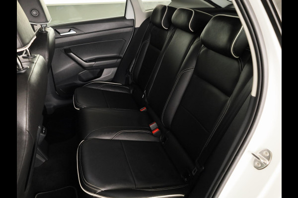Volkswagen Taigo 1.0 TSI Life 95PK | Navigatie via app | Lederen Bekleding| Stoelverwarming l Camera | Keyless entry