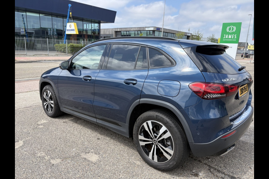 Mercedes-Benz GLA 250 e Hybride | Business Solution Luxery Limited