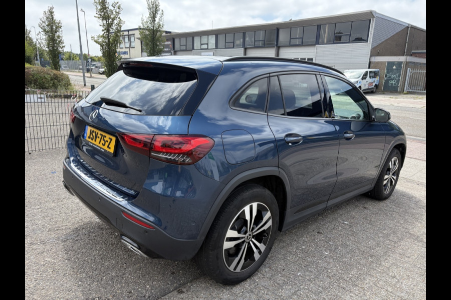 Mercedes-Benz GLA 250 e Hybride | Business Solution Luxery Limited