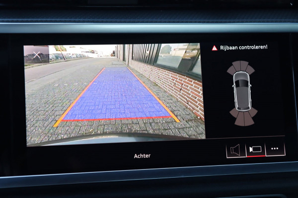 Audi Q3 40 TFSI Quattro 3x S-Line / PANO / VIRTUAL / ACC / CAMERA / DODEHOEK / 19'