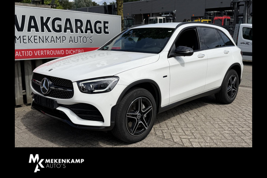 Mercedes-Benz GLC 300e 4MATIC AMG Line 19"/Luchtvering/Matrix LED/Keyless/Memory + stoelverwarming/Sfeerverlichting/Elektrische klep/Apple Carplay & Android Auto