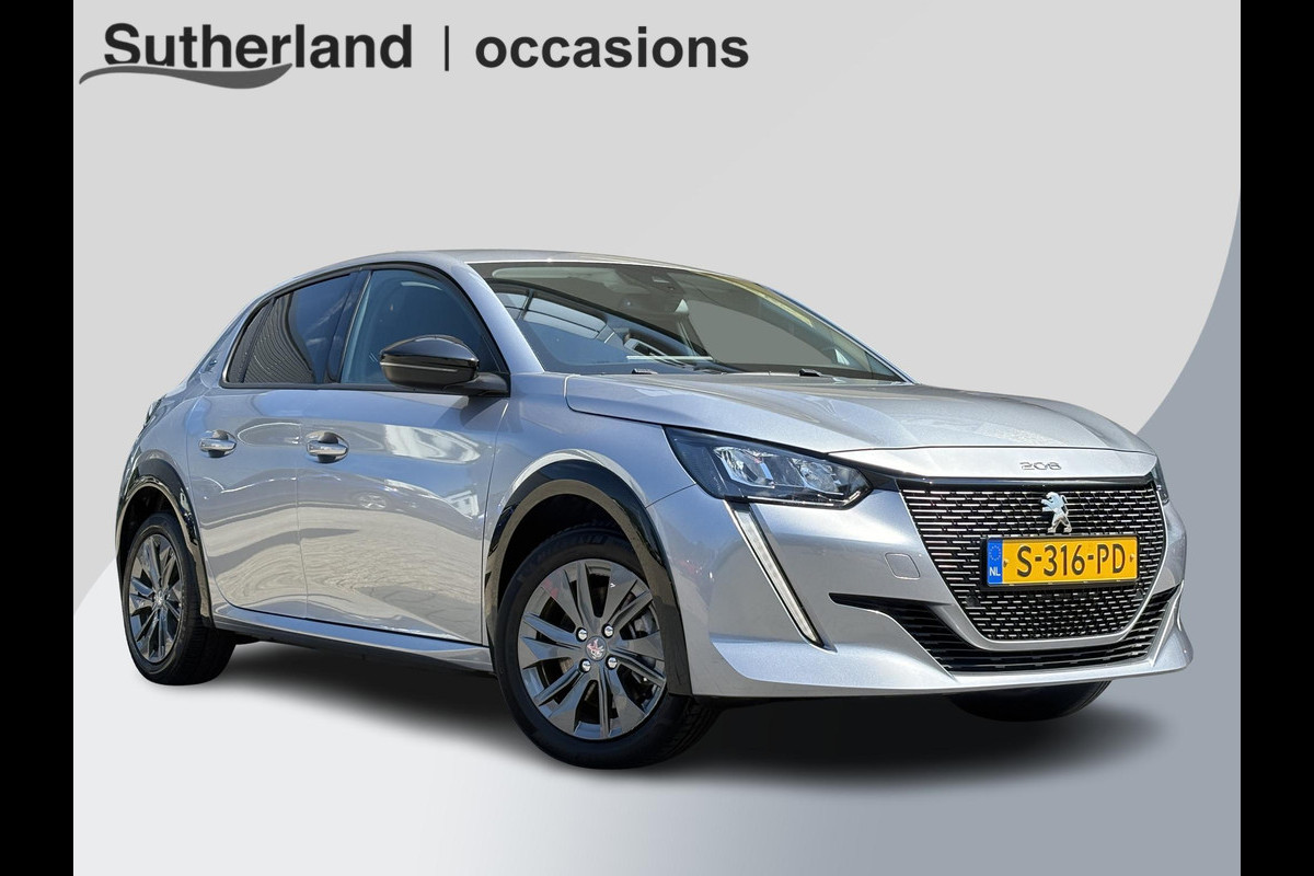 Peugeot e-208 EV Allure Pack 50 kWh | 98,7% SOH! | Achteruitrijcamera | Cruise Control | Navigatie | LM Velgen |