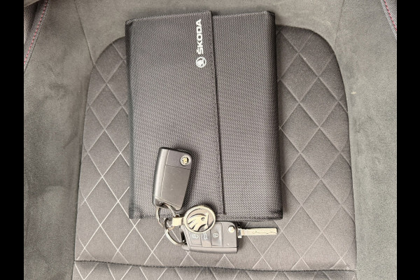 Škoda Fabia 1.0 TSI Monte Carlo Pano LED CarPlay 17' Stoelverwarming