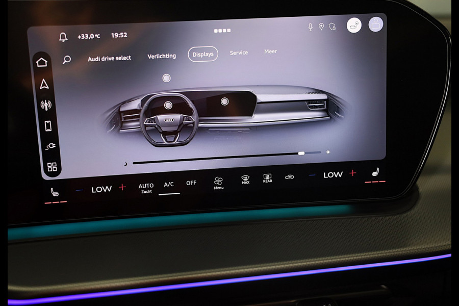 Audi Q3 1.5 200kW e-hybrid S Line / Head Up / Sonos / Memory / 360 Camera / Acc / Lane Assist / Dode Hoek / Open Pano / 20 Inch