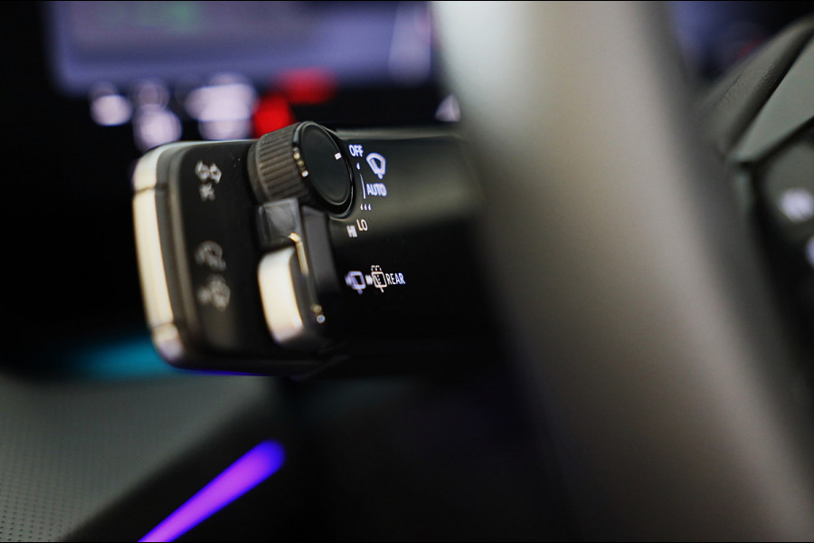 Audi Q3 1.5 200kW e-hybrid S Line / Head Up / Sonos / Memory / 360 Camera / Acc / Lane Assist / Dode Hoek / Open Pano / 20 Inch