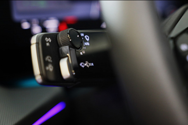 Audi Q3 1.5 200kW e-hybrid S Line / Head Up / Sonos / Memory / 360 Camera / Acc / Lane Assist / Dode Hoek / Open Pano / 20 Inch