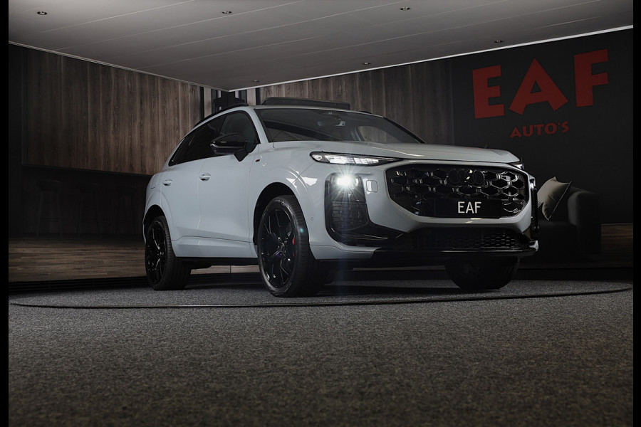 Audi Q3 1.5 200kW e-hybrid S Line / Head Up / Sonos / Memory / 360 Camera / Acc / Lane Assist / Dode Hoek / Open Pano / 20 Inch