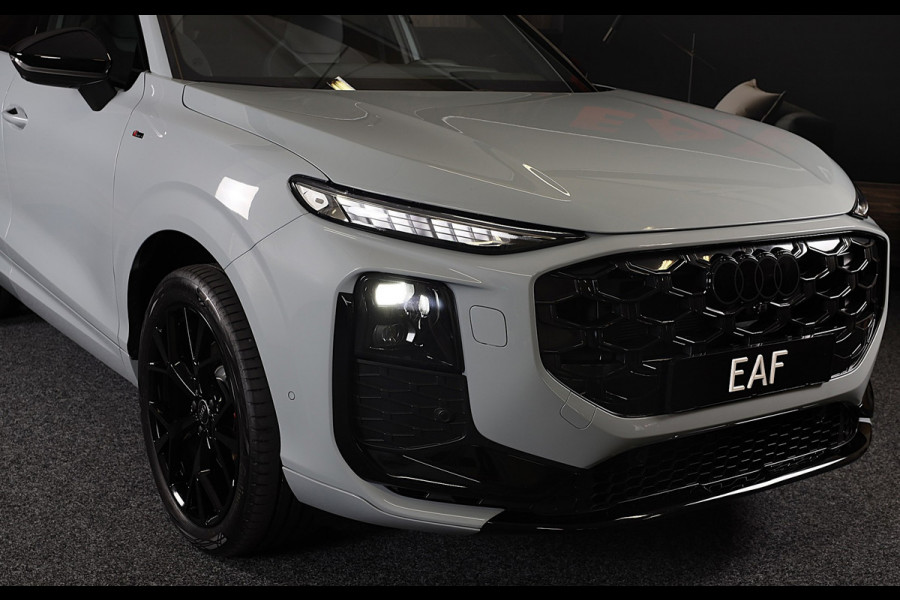 Audi Q3 1.5 200kW e-hybrid S Line / Head Up / Sonos / Memory / 360 Camera / Acc / Lane Assist / Dode Hoek / Open Pano / 20 Inch