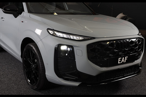 Audi Q3 1.5 200kW e-hybrid S Line / Head Up / Sonos / Memory / 360 Camera / Acc / Lane Assist / Dode Hoek / Open Pano / 20 Inch
