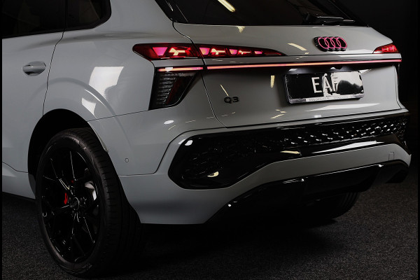 Audi Q3 1.5 200kW e-hybrid S Line / Head Up / Sonos / Memory / 360 Camera / Acc / Lane Assist / Dode Hoek / Open Pano / 20 Inch