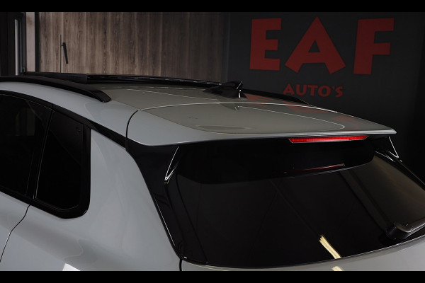 Audi Q3 1.5 200kW e-hybrid S Line / Head Up / Sonos / Memory / 360 Camera / Acc / Lane Assist / Dode Hoek / Open Pano / 20 Inch