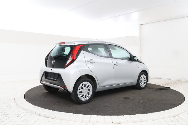 Toyota Aygo 1.0 VVT-i x-play 5 Deurs, Camera,