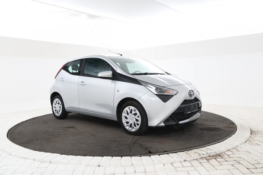 Toyota Aygo 1.0 VVT-i x-play 5 Deurs, Camera,