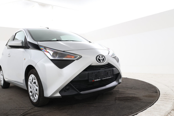 Toyota Aygo 1.0 VVT-i x-play 5 Deurs, Camera,