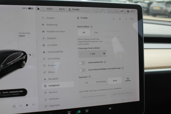Tesla Model 3 Long Range AWD 75 kWh / SoH 86,8% / Trekhaak / Autopilot / Panoramadak / Camera / Premium Audio / 18'' / Leder / Stoel+Stuurverwarming / ACC