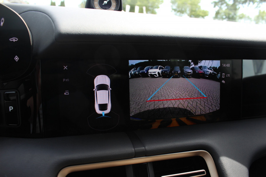Porsche Taycan 79 kWh / SoH 92,4 % / 1e Eign. / Camera / Luchtvering / Sportchrono / 20'' / Leder / Comfortstoelen / CarPlay / Stoelverwarming / DAB / Cruise Control