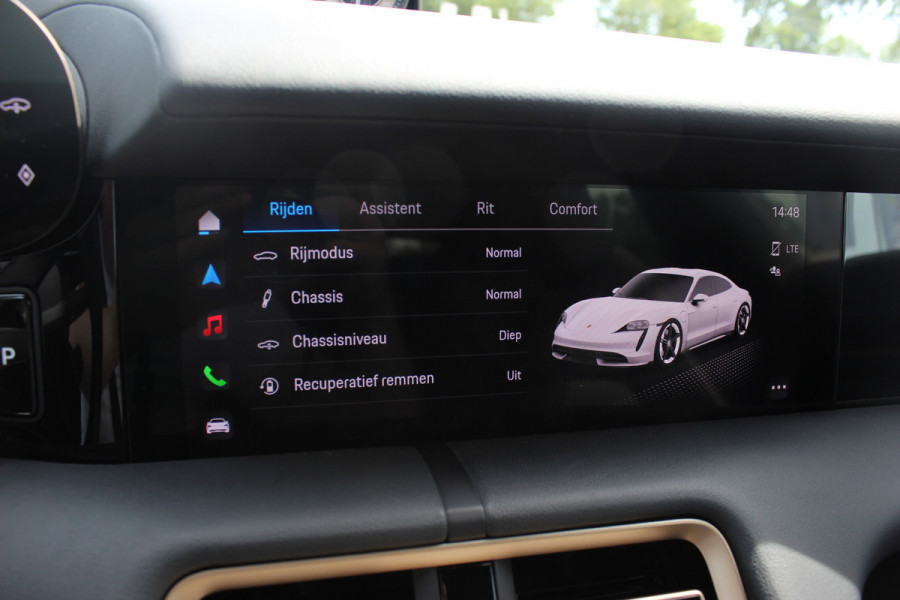 Porsche Taycan 79 kWh / SoH 92,4 % / 1e Eign. / Camera / Luchtvering / Sportchrono / 20'' / Leder / Comfortstoelen / CarPlay / Stoelverwarming / DAB / Cruise Control