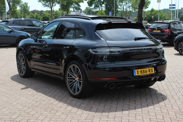 Porsche Macan 2.9 Turbo / Panoramadak / 360Camera / Adaptieve Stoelen / Luchtvering / Matrix LED / Sportuitlaat / 21'' / Sportchrono / Dodehoek / CarPlay / Stoel+Stuurverwarming / Dodehoek / DAB / ACC