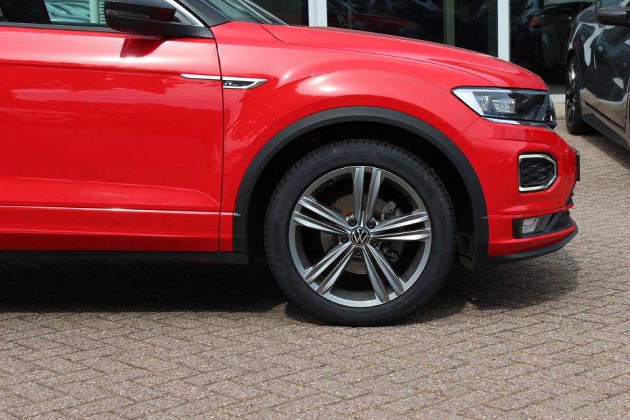 Volkswagen T-Roc 1.5 TSI Sport Business R / Camera / CarPlay / Virtual Cockpit / Sportstoelen / 18'' / LED / DAB / ACC