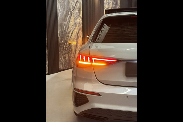 Audi A3 Sportback 35 TFSI 3x S-line Edition One|PANO|SFEER|MATRIX|B&O|BOMVOL