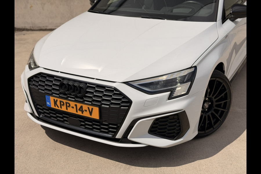 Audi A3 Limousine 35 TFSI S-Line S-tronic 19' OZ B&O HUD Sfeerverlichting
