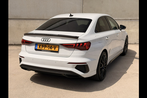 Audi A3 Limousine 35 TFSI S-Line S-tronic 19' OZ B&O HUD Sfeerverlichting