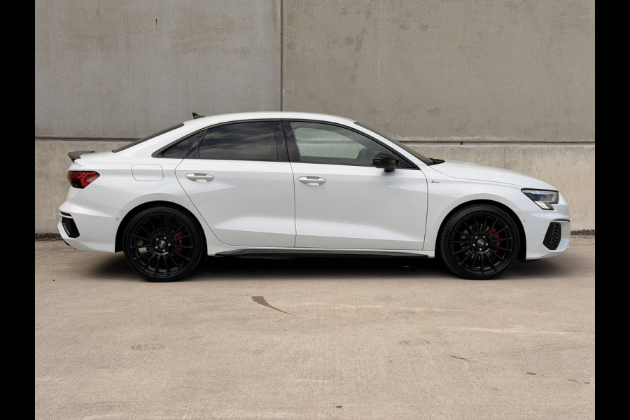 Audi A3 Limousine 35 TFSI S-Line S-tronic 19' OZ B&O HUD Sfeerverlichting