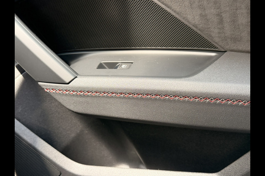 Audi A3 Limousine 35 TFSI S-Line S-tronic 19' OZ B&O HUD Sfeerverlichting