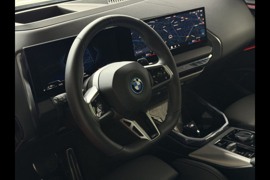 BMW X3 30e 300PK PHEV XDRIVE M SPORT / BROOKLYNGRAU METALLIC PANO SCHUIFDAK / HARMAN KARDON / 360.CAM / INNOVATION / BROOKLYNGRAU METALLIC