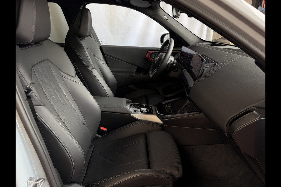 BMW X3 30e 300PK PHEV XDRIVE M SPORT / BROOKLYNGRAU METALLIC PANO SCHUIFDAK / HARMAN KARDON / 360.CAM / INNOVATION / BROOKLYNGRAU METALLIC
