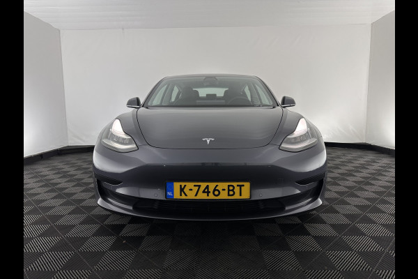 Tesla Model 3 Standard RWD Plus 60 kWh [ 3-Fase ]{SOH-98%} (INCL-BTW) Aut. *PANO | AUTOPILOT | LEATHER | KEYLESS | FULL-LED | MEMORY-PACK | TOPVIEW | DAB | CARPLAY | DIGI-COCKPIT | LANE-ASSIST | COMFORTSEATS | 19"ALU*