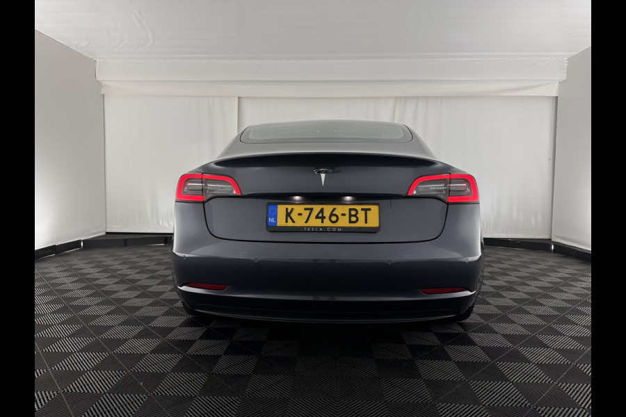 Tesla Model 3 Standard RWD Plus 60 kWh [ 3-Fase ]{SOH-98%} (INCL-BTW) Aut. *PANO | AUTOPILOT | LEATHER | KEYLESS | FULL-LED | MEMORY-PACK | TOPVIEW | DAB | CARPLAY | DIGI-COCKPIT | LANE-ASSIST | COMFORTSEATS | 19"ALU*
