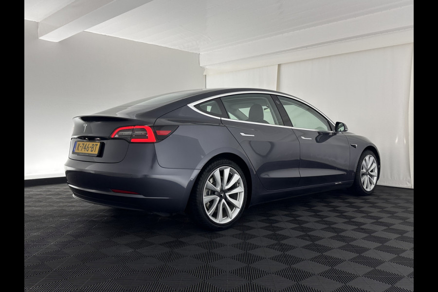 Tesla Model 3 Standard RWD Plus 60 kWh [ 3-Fase ]{SOH-98%} (INCL-BTW) Aut. *PANO | AUTOPILOT | LEATHER | KEYLESS | FULL-LED | MEMORY-PACK | TOPVIEW | DAB | CARPLAY | DIGI-COCKPIT | LANE-ASSIST | COMFORTSEATS | 19"ALU*