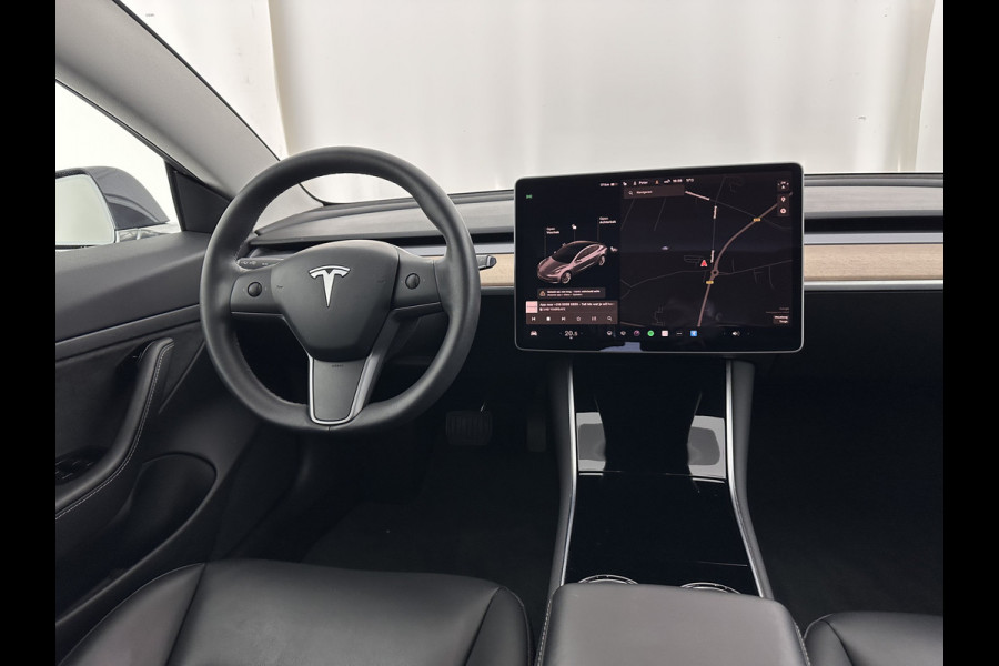 Tesla Model 3 Standard RWD Plus 60 kWh [ 3-Fase ]{SOH-98%} (INCL-BTW) Aut. *PANO | AUTOPILOT | LEATHER | KEYLESS | FULL-LED | MEMORY-PACK | TOPVIEW | DAB | CARPLAY | DIGI-COCKPIT | LANE-ASSIST | COMFORTSEATS | 19"ALU*