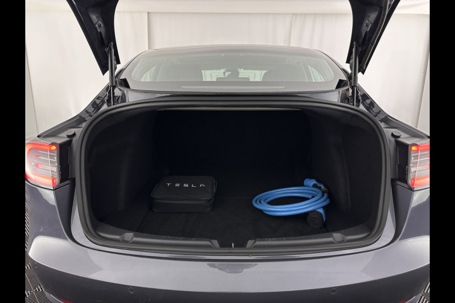 Tesla Model 3 Standard RWD Plus 60 kWh [ 3-Fase ]{SOH-98%} (INCL-BTW) Aut. *PANO | AUTOPILOT | LEATHER | KEYLESS | FULL-LED | MEMORY-PACK | TOPVIEW | DAB | CARPLAY | DIGI-COCKPIT | LANE-ASSIST | COMFORTSEATS | 19"ALU*