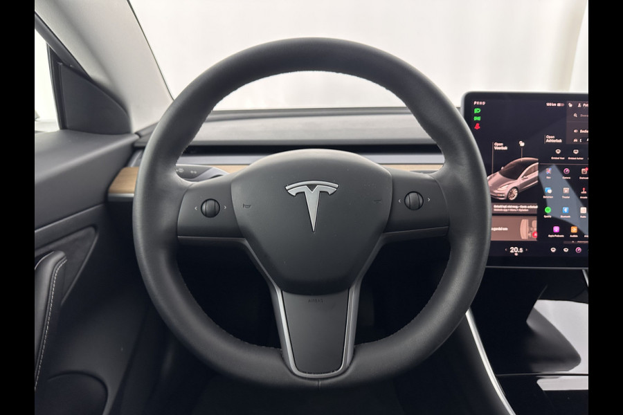 Tesla Model 3 Standard RWD Plus 60 kWh [ 3-Fase ]{SOH-98%} (INCL-BTW) Aut. *PANO | AUTOPILOT | LEATHER | KEYLESS | FULL-LED | MEMORY-PACK | TOPVIEW | DAB | CARPLAY | DIGI-COCKPIT | LANE-ASSIST | COMFORTSEATS | 19"ALU*