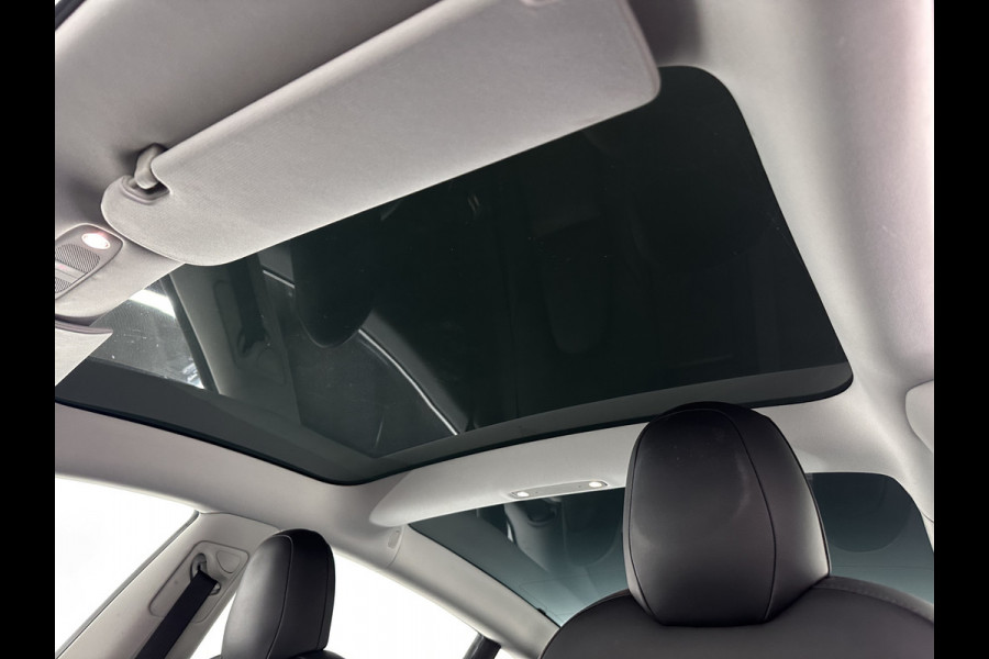 Tesla Model 3 Standard RWD Plus 60 kWh [ 3-Fase ]{SOH-98%} (INCL-BTW) Aut. *PANO | AUTOPILOT | LEATHER | KEYLESS | FULL-LED | MEMORY-PACK | TOPVIEW | DAB | CARPLAY | DIGI-COCKPIT | LANE-ASSIST | COMFORTSEATS | 19"ALU*