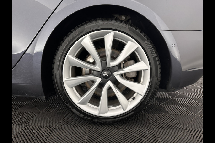 Tesla Model 3 Standard RWD Plus 60 kWh [ 3-Fase ]{SOH-98%} (INCL-BTW) Aut. *PANO | AUTOPILOT | LEATHER | KEYLESS | FULL-LED | MEMORY-PACK | TOPVIEW | DAB | CARPLAY | DIGI-COCKPIT | LANE-ASSIST | COMFORTSEATS | 19"ALU*