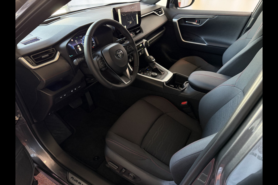 Toyota RAV4 2.5 PHEV AWD 306PK ✅gloednieuw ✅ | Trekgew. 1500KG | Head-up display | Camera | Full LED | Elektrische achterklep | Stuur/Stoelv PHEV PLUG IN