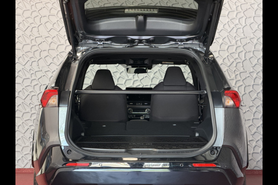 Toyota RAV4 2.5 PHEV AWD 306PK ✅gloednieuw ✅ | Trekgew. 1500KG | Head-up display | Camera | Full LED | Elektrische achterklep | Stuur/Stoelv PHEV PLUG IN