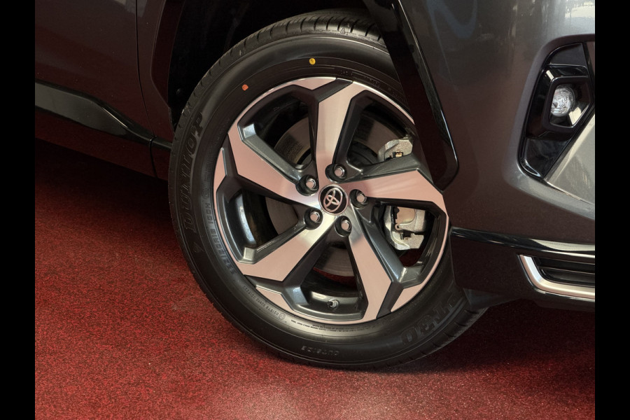 Toyota RAV4 2.5 PHEV AWD 306PK ✅gloednieuw ✅ | Trekgew. 1500KG | Head-up display | Camera | Full LED | Elektrische achterklep | Stuur/Stoelv PHEV PLUG IN