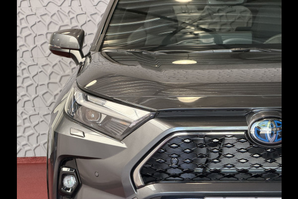 Toyota RAV4 2.5 PHEV AWD 306PK ✅gloednieuw ✅ | Trekgew. 1500KG | Head-up display | Camera | Full LED | Elektrische achterklep | Stuur/Stoelv PHEV PLUG IN