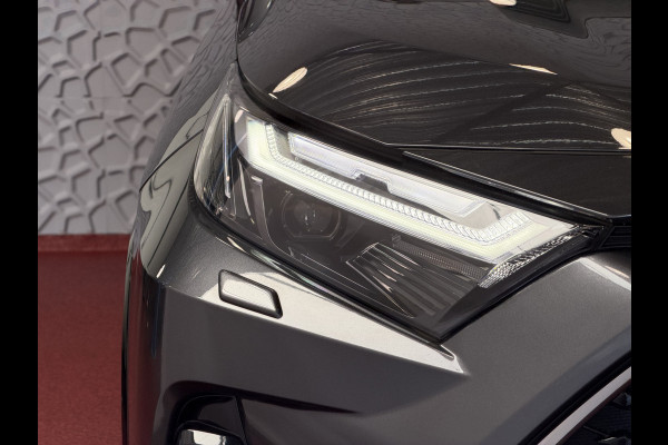 Toyota RAV4 2.5 PHEV AWD 306PK ✅gloednieuw ✅ | Trekgew. 1500KG | Head-up display | Camera | Full LED | Elektrische achterklep | Stuur/Stoelv PHEV PLUG IN