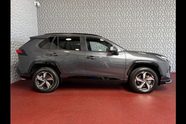 Toyota RAV4 2.5 PHEV AWD 306PK ✅gloednieuw ✅ | Trekgew. 1500KG | Head-up display | Camera | Full LED | Elektrische achterklep | Stuur/Stoelv PHEV PLUG IN