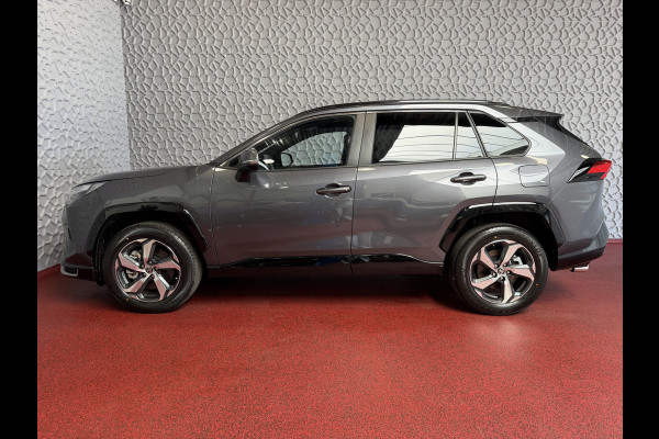 Toyota RAV4 2.5 PHEV AWD 306PK ✅gloednieuw ✅ | Trekgew. 1500KG | Head-up display | Camera | Full LED | Elektrische achterklep | Stuur/Stoelv PHEV PLUG IN