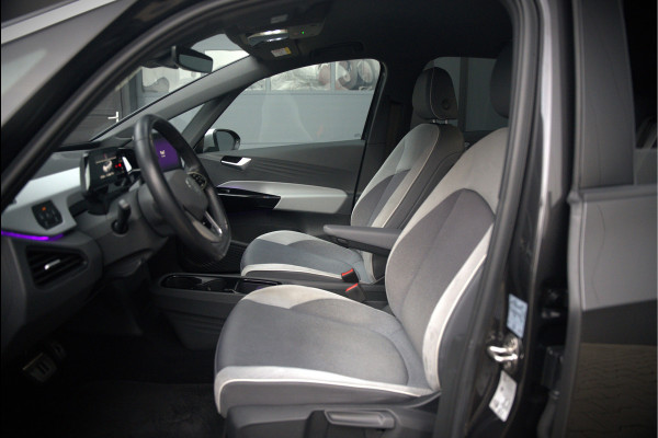 Volkswagen ID.3 First Plus 58 kWh | Stoelverwarming | Stuurverwarming | Camera | Adaptive Cruise Control | Navigatie | Keyless | Parkeersensoren | LED | Apple Carplay | NAP | SOH 93,02%