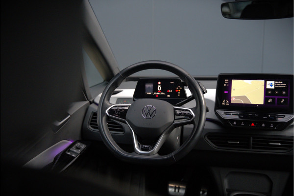 Volkswagen ID.3 First Plus 58 kWh | Stoelverwarming | Stuurverwarming | Camera | Adaptive Cruise Control | Navigatie | Keyless | Parkeersensoren | LED | Apple Carplay | NAP | SOH 93,02%